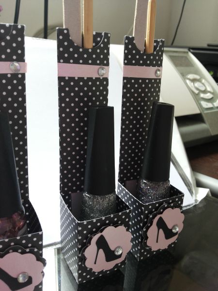 embalagem de esmalte